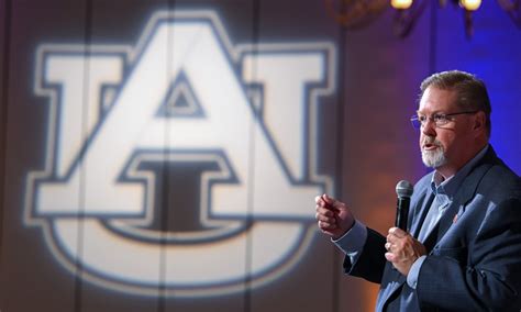 new auburn radio announcer|Football: A list of Auburn Sports Network radio affilliates.